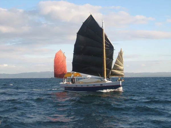 Roger Scott's three-masted Shoestring